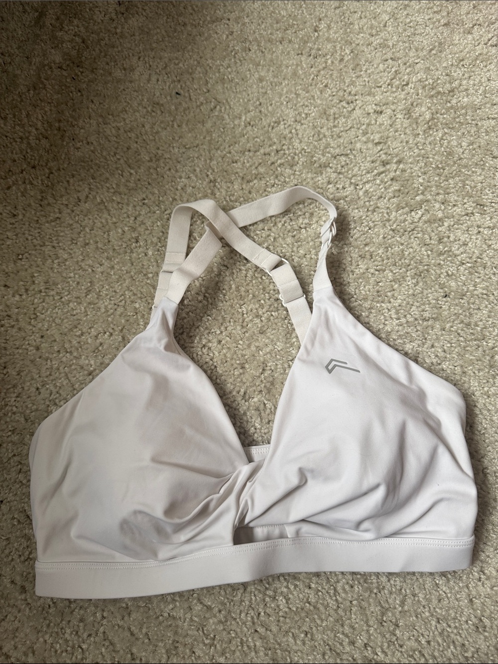 Oner V Neck Twist Front sports bra